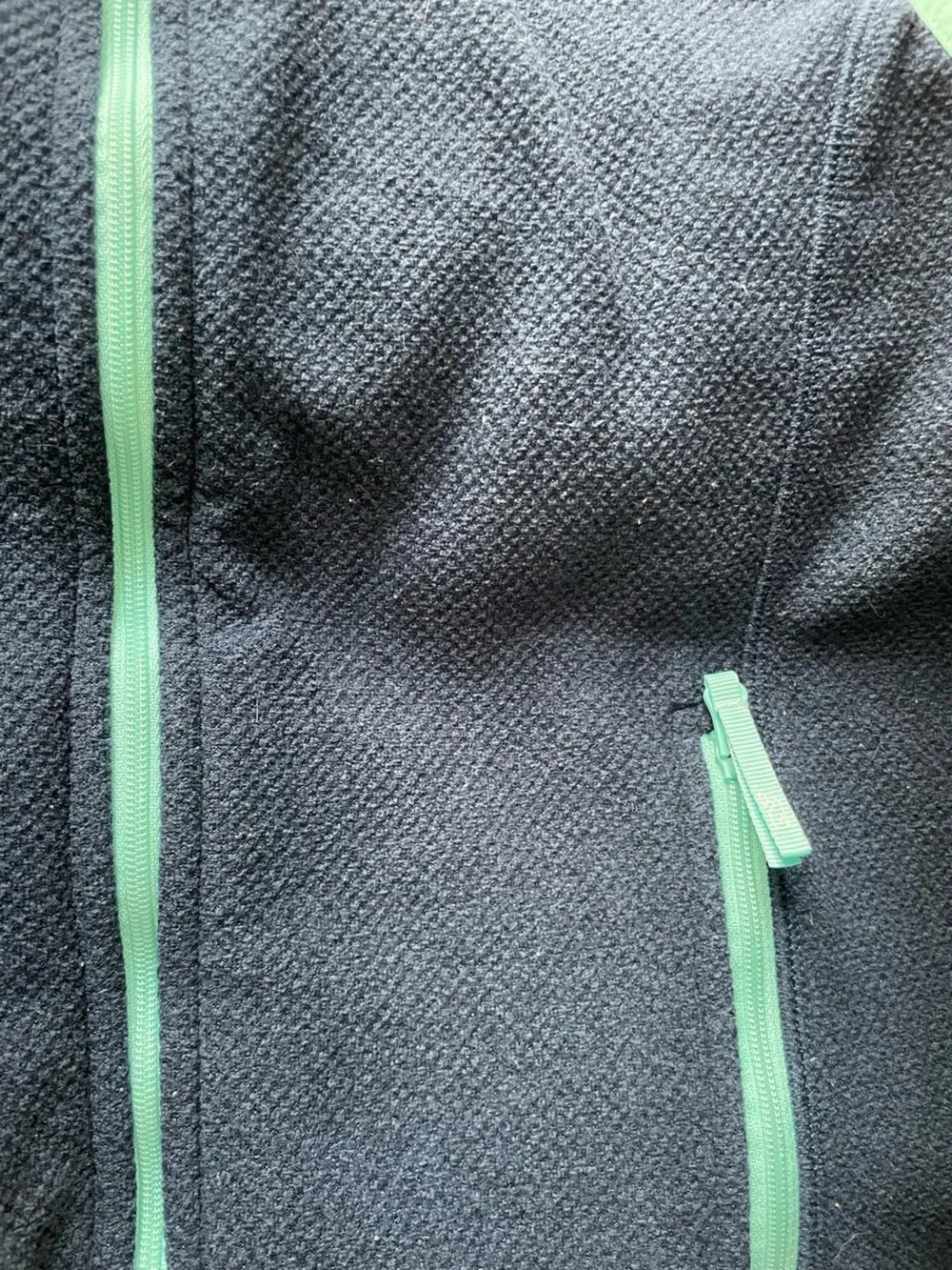 Vineyard Vines Boys Fleece Zip Vest Navy Blue and Teal Vest Size L